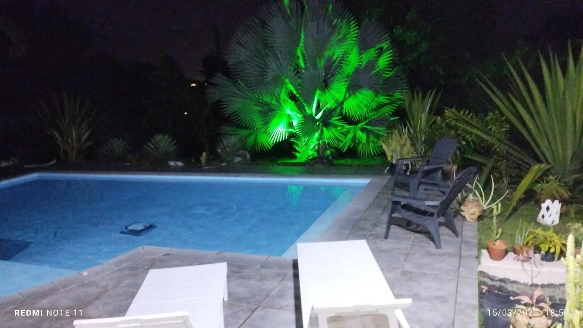 Hébergement de vacances Charmante maison avec piscine Lamentin