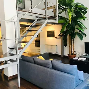 https://lujoso-loft-a-2min-a-pie-del-casco-historico.es-andalucia.com